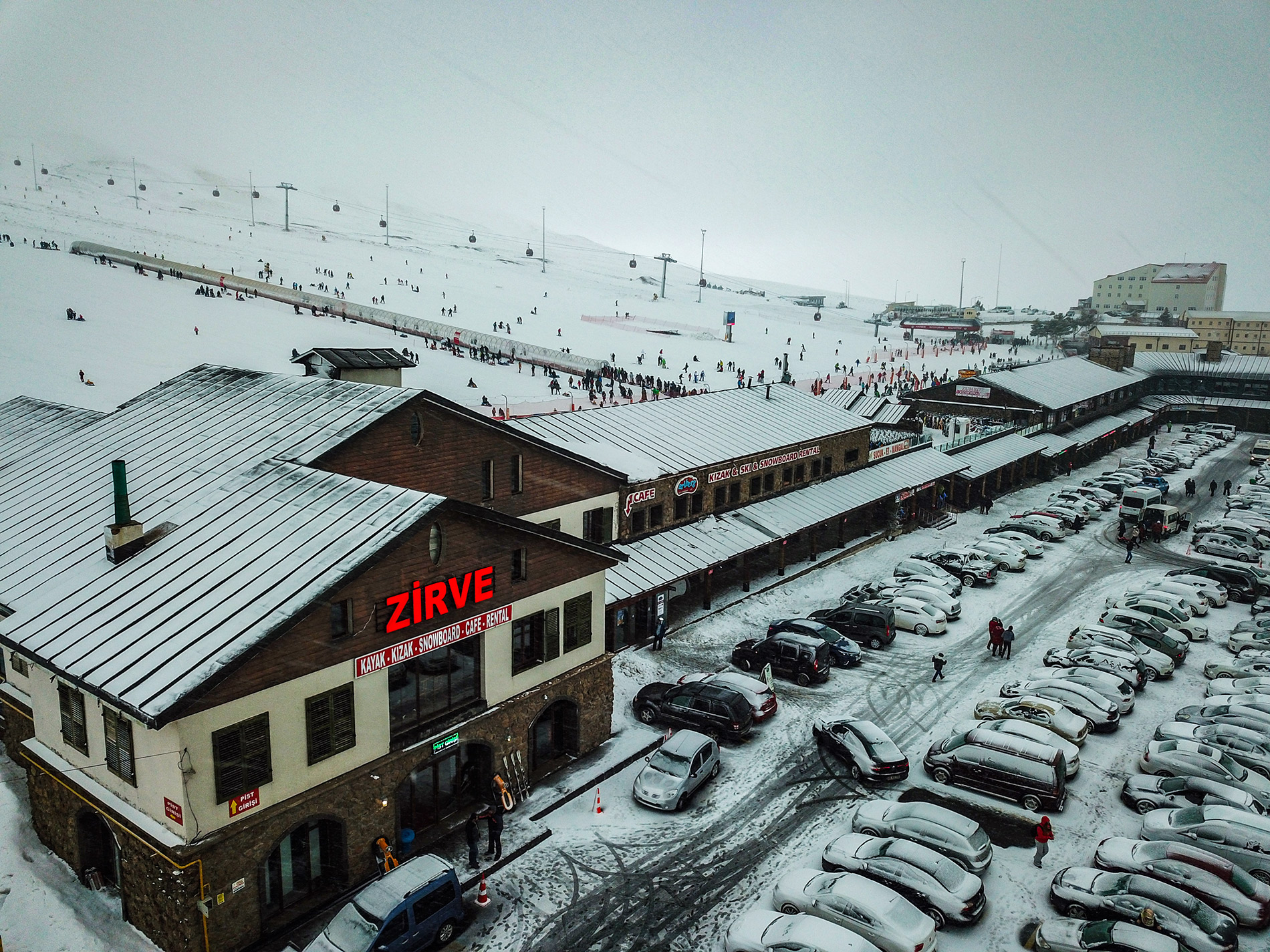 Erciyes Zirve Kayak okulu ve Kafe